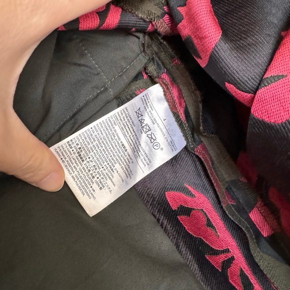 Banana Republic NWOT Taffeta Mini Skirt size S - Picture 2 of 4